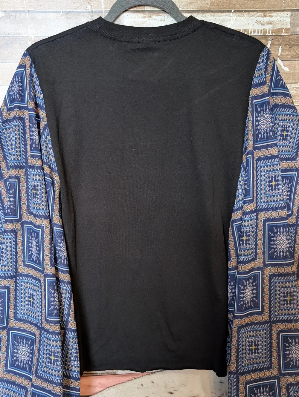 New Handcrafted Eric Clapton Graphic With Boho Bat Winged Sleeves - Picture 8 of 10